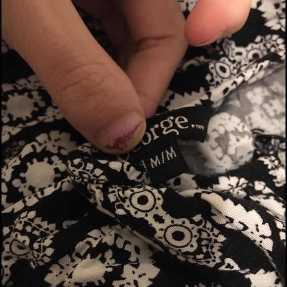 Clothes - Picture 6 of 7